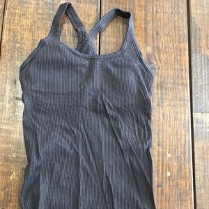 EUC Lululemon tank size 4